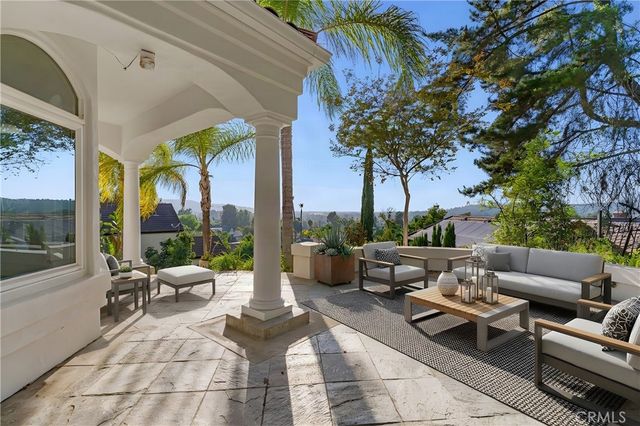 128 S Derby Circle, Anaheim Hills, CA 92808