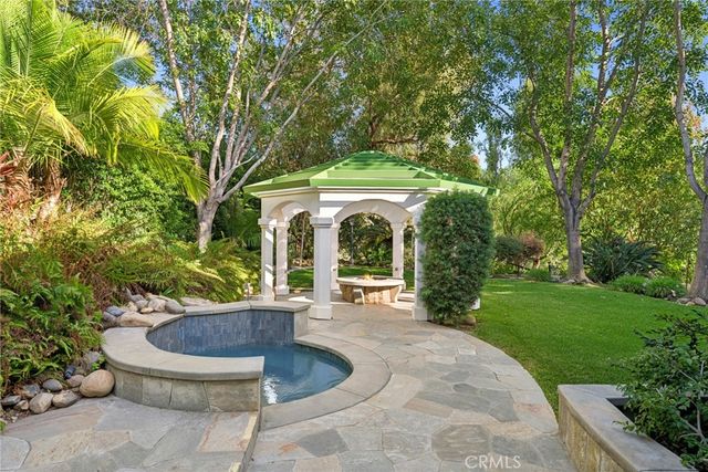 128 S Derby Circle, Anaheim Hills, CA 92808