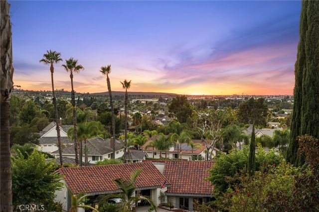 128 S Derby Circle, Anaheim Hills, CA 92808
