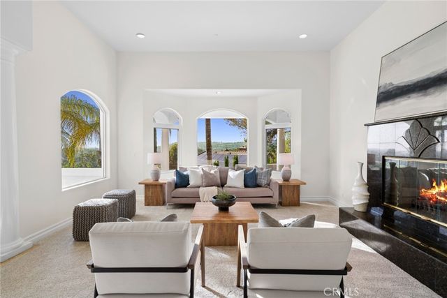 128 S Derby Circle, Anaheim Hills, CA 92808