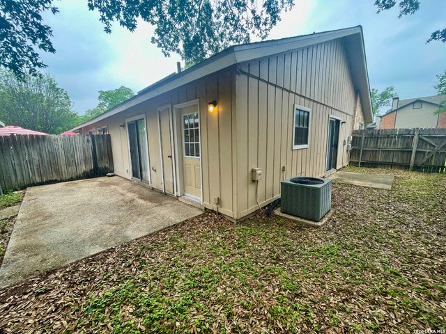 5308 GAWAIN DR, San Antonio, TX 78218