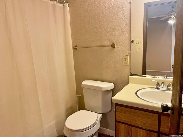 5308 GAWAIN DR, San Antonio, TX 78218