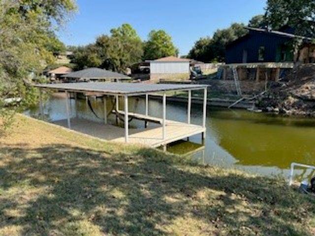 201 Peninsula Court, Granbury, TX 76048