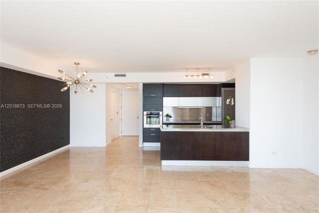 848 Brickell Key Dr 2703, Miami, FL 33131