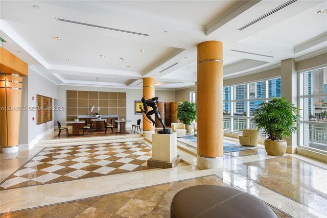 848 Brickell Key Dr 2703, Miami, FL 33131