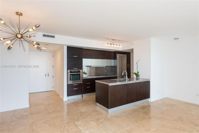 848 Brickell Key Dr 2703, Miami, FL 33131