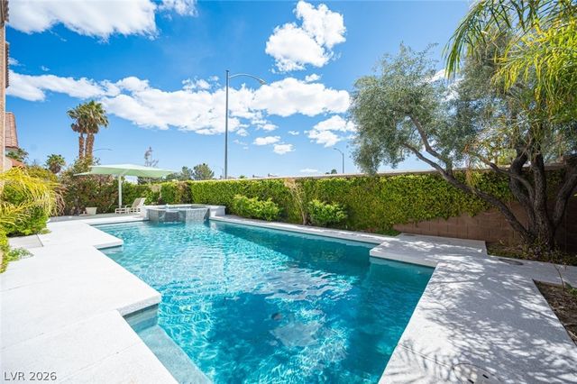 8747 Vista Cantera Court, Las Vegas, NV 89147