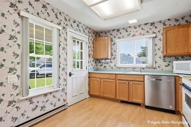 7227 Wheaton Lane 355, Fox Lake, IL 60020