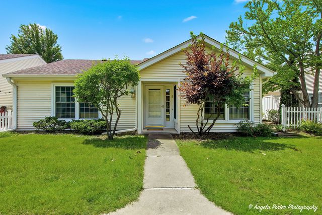 7227 Wheaton Lane 355, Fox Lake, IL 60020