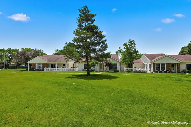 7227 Wheaton Lane 355, Fox Lake, IL 60020
