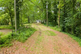 3938 Paradise Point RD, Hayes, VA 23072