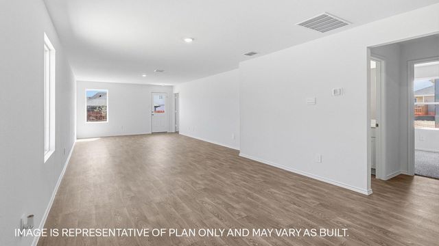 381 Ebbsfleet DR, Uhland, TX 78640