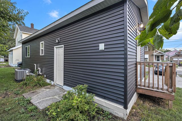 23 Batavia Place NE, Grand Rapids, MI 49503
