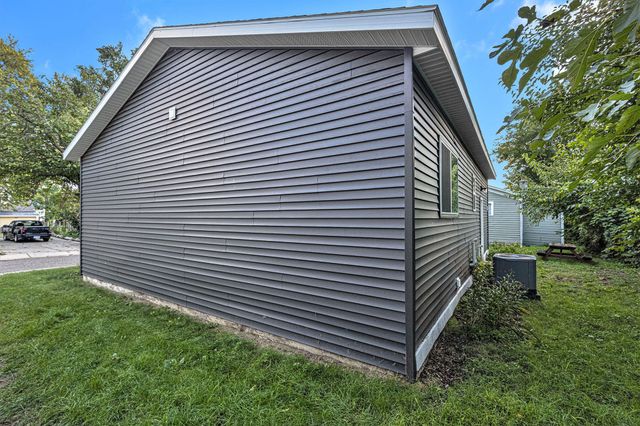 23 Batavia Place NE, Grand Rapids, MI 49503