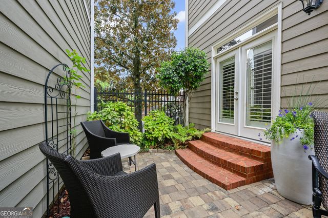 370 Kendemere Pointe, Roswell, GA 30075