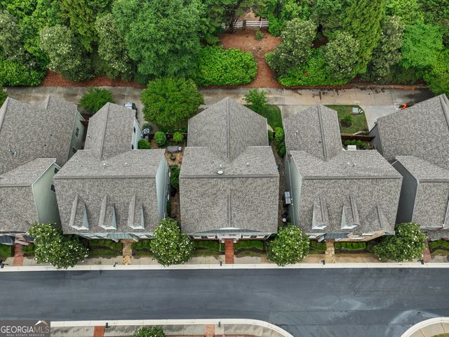 370 Kendemere Pointe, Roswell, GA 30075
