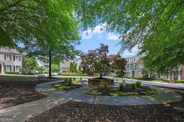 370 Kendemere Pointe, Roswell, GA 30075
