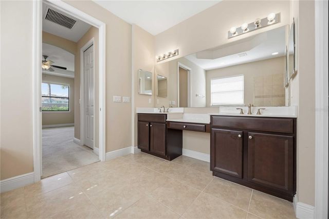 1122 CIELO COURT, North Venice, FL 34275