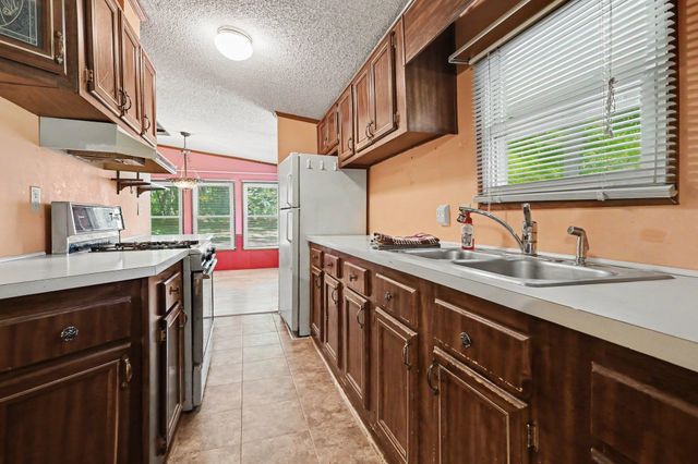 68 Walnut Drive, Woodruff, SC 29388
