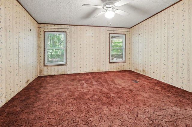 68 Walnut Drive, Woodruff, SC 29388