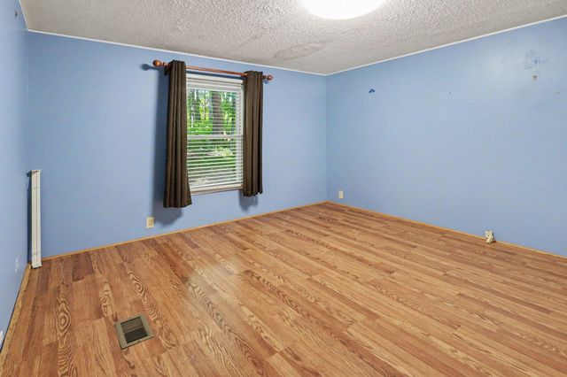 68 Walnut Drive, Woodruff, SC 29388