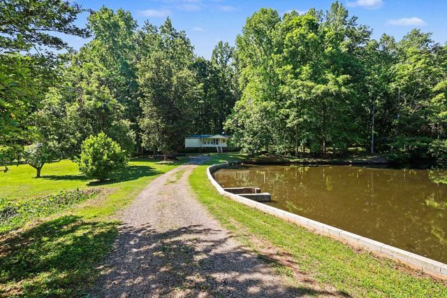 68 Walnut Drive, Woodruff, SC 29388