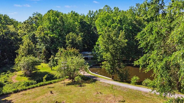 68 Walnut Drive, Woodruff, SC 29388