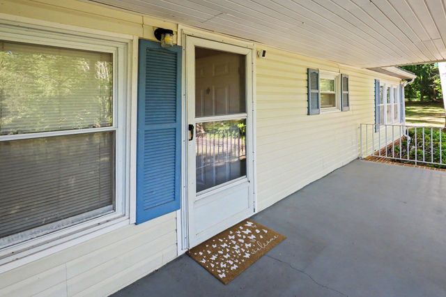 68 Walnut Drive, Woodruff, SC 29388