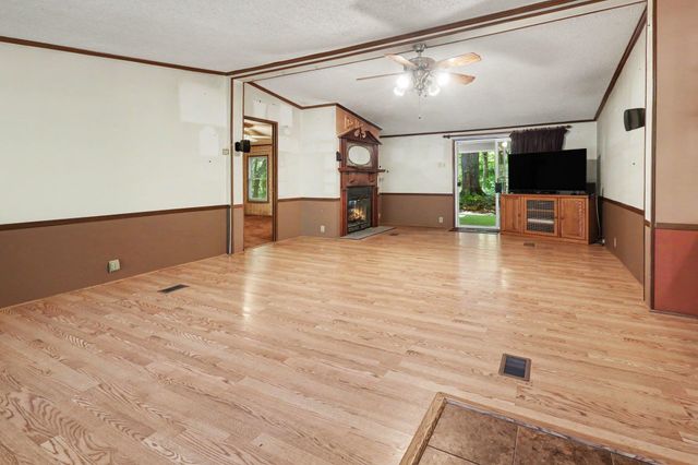 68 Walnut Drive, Woodruff, SC 29388