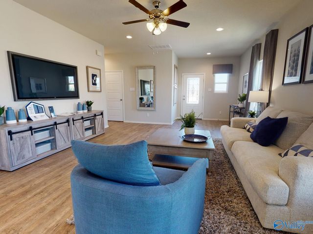 4112 White River, Decatur, AL 35603