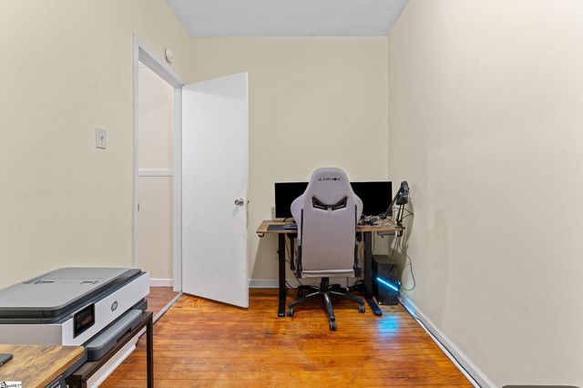 573 Perrin Avenue, Woodruff, SC 29388