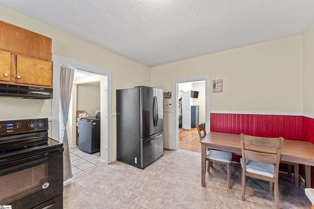 573 Perrin Avenue, Woodruff, SC 29388