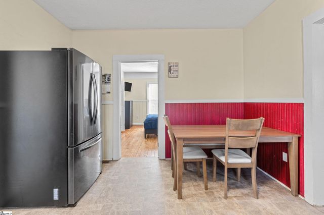 573 Perrin Avenue, Woodruff, SC 29388