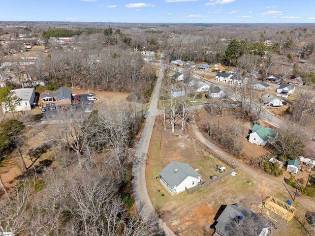 573 Perrin Avenue, Woodruff, SC 29388