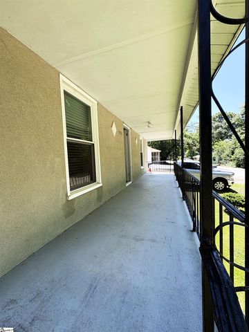 573 Perrin Avenue, Woodruff, SC 29388