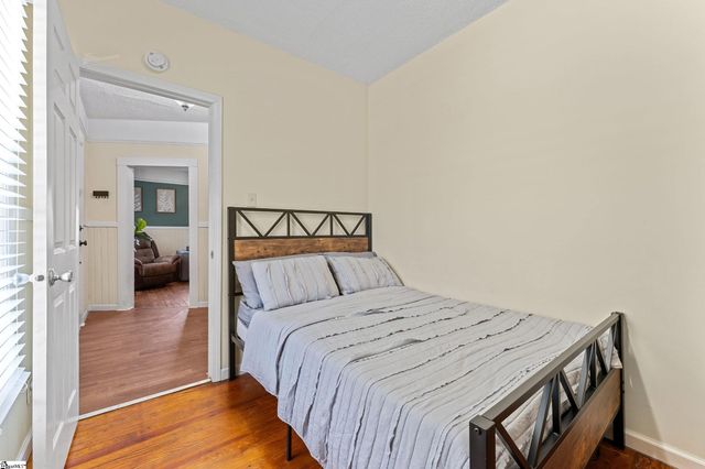 573 Perrin Avenue, Woodruff, SC 29388