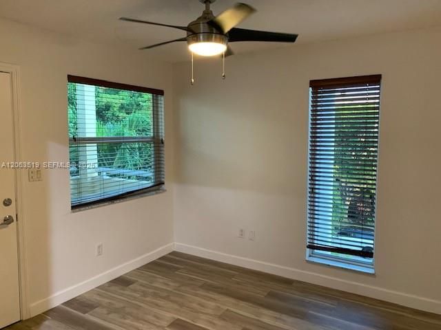 5839 SW 74th Ter 201, South Miami, FL 33143