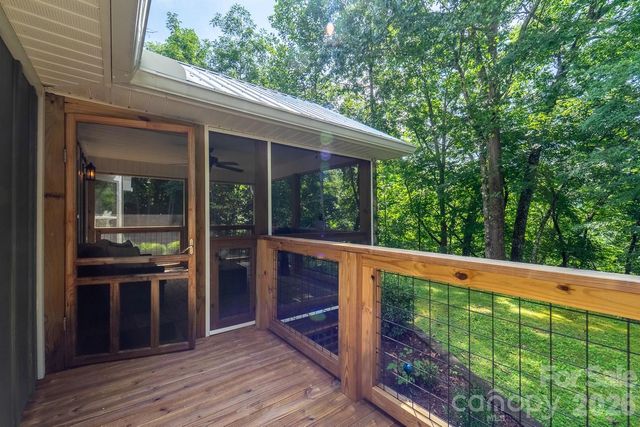 544 Stonehaven Drive, Cullowhee, NC 28723