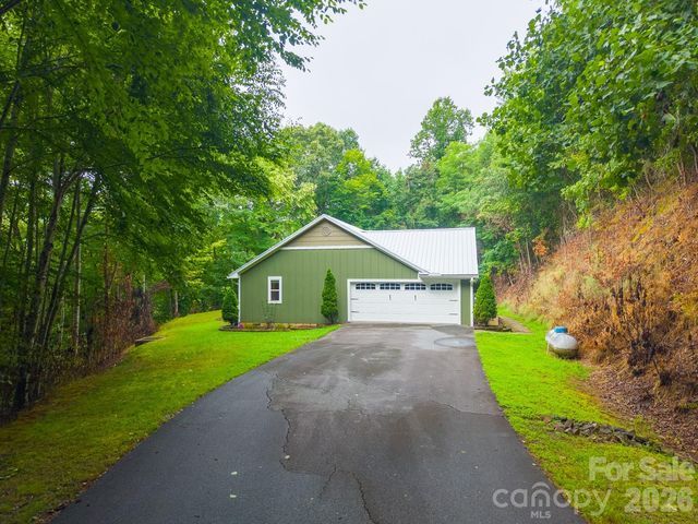 544 Stonehaven Drive, Cullowhee, NC 28723