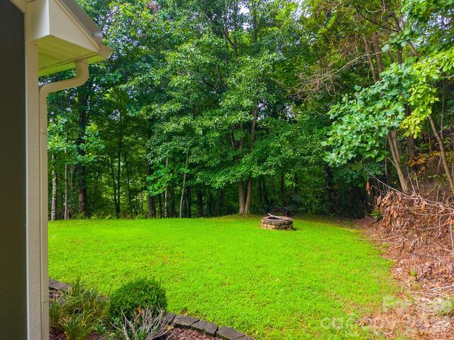 544 Stonehaven Drive, Cullowhee, NC 28723