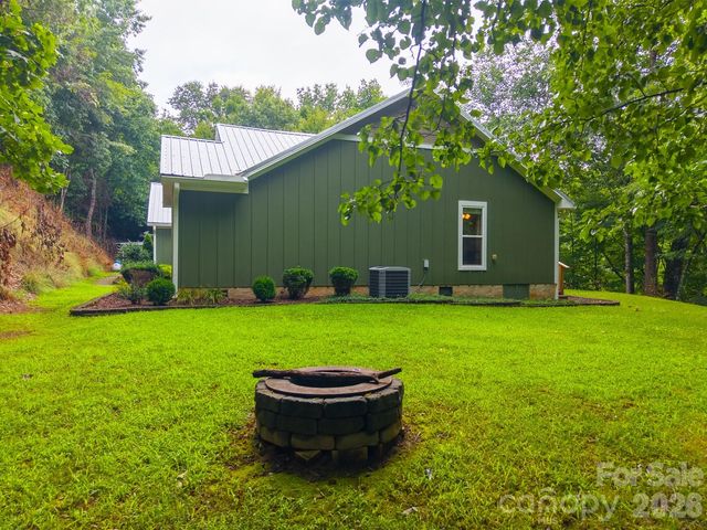 544 Stonehaven Drive, Cullowhee, NC 28723
