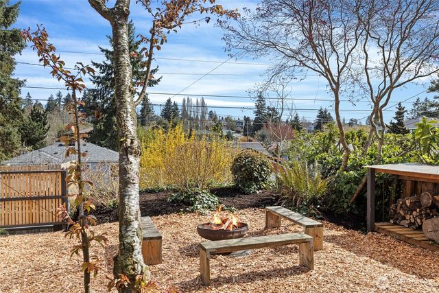 3812 50th Avenue SW, Seattle, WA 98116