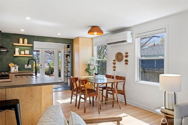 3812 50th Avenue SW, Seattle, WA 98116