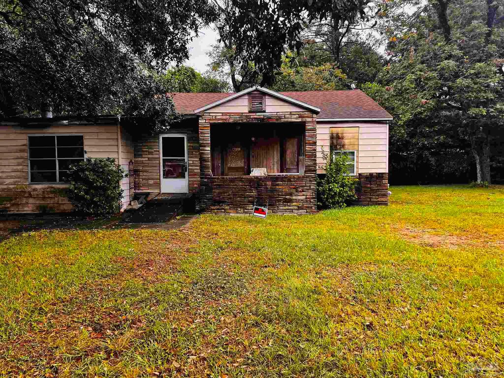104 Cherokee Trl, Pensacola, FL 32506