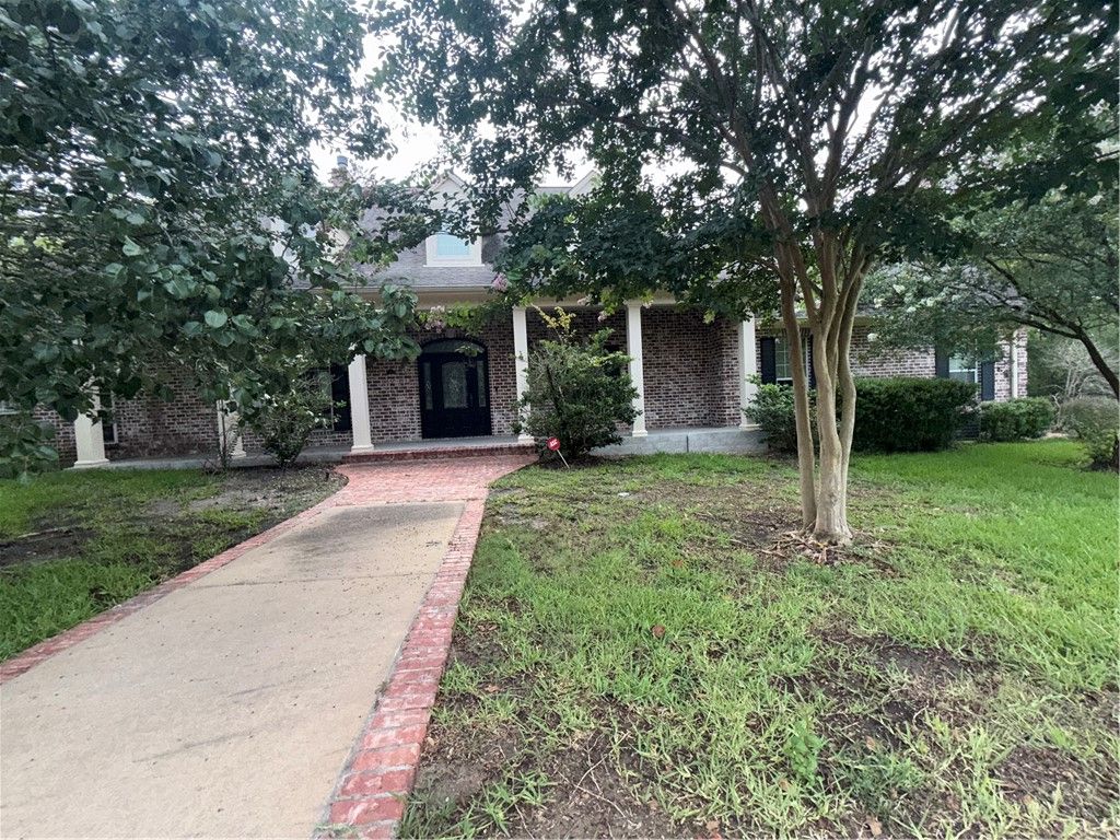 3210 Elm Creek Court, Bryan, TX 77807 — exterior