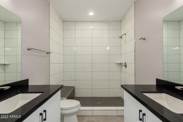 2336 E HARVARD Street B, Phoenix, AZ 85006