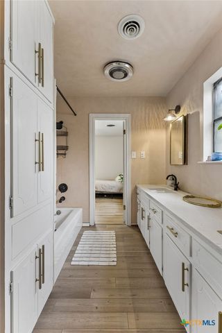 103 W Mimosa Circle, San Marcos, TX 78666