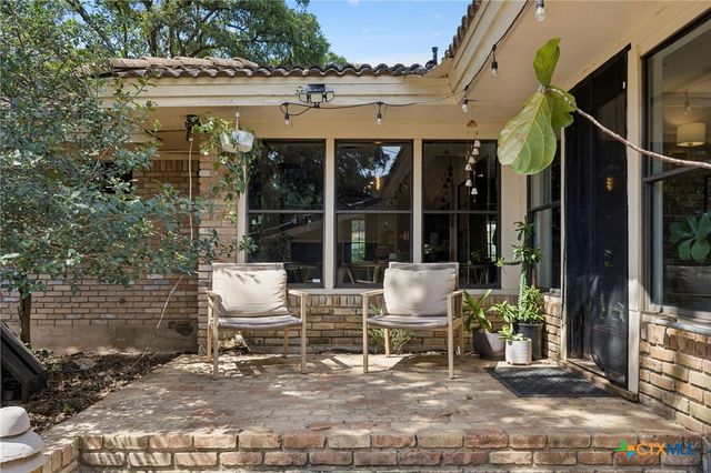 103 W Mimosa Circle, San Marcos, TX 78666