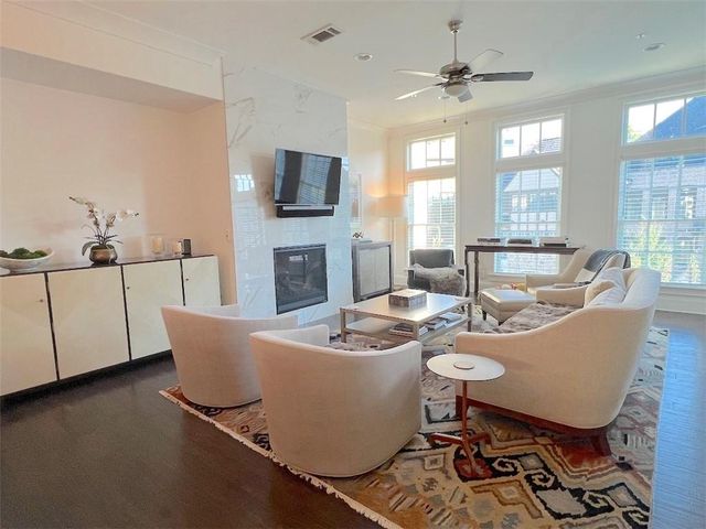 6735 Encore Boulevard, Sandy Springs, GA 30328