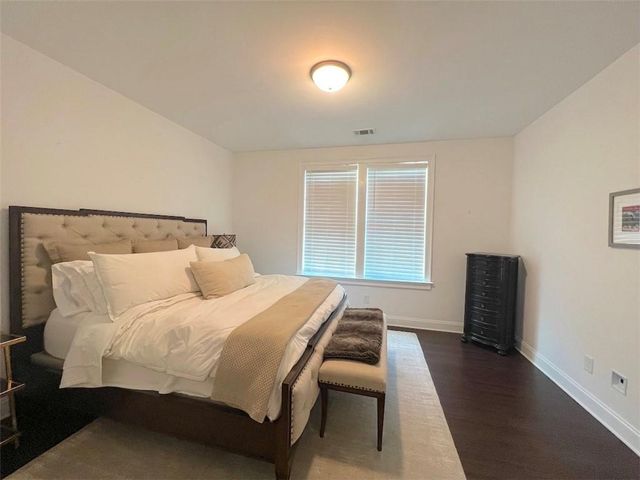 6735 Encore Boulevard, Sandy Springs, GA 30328